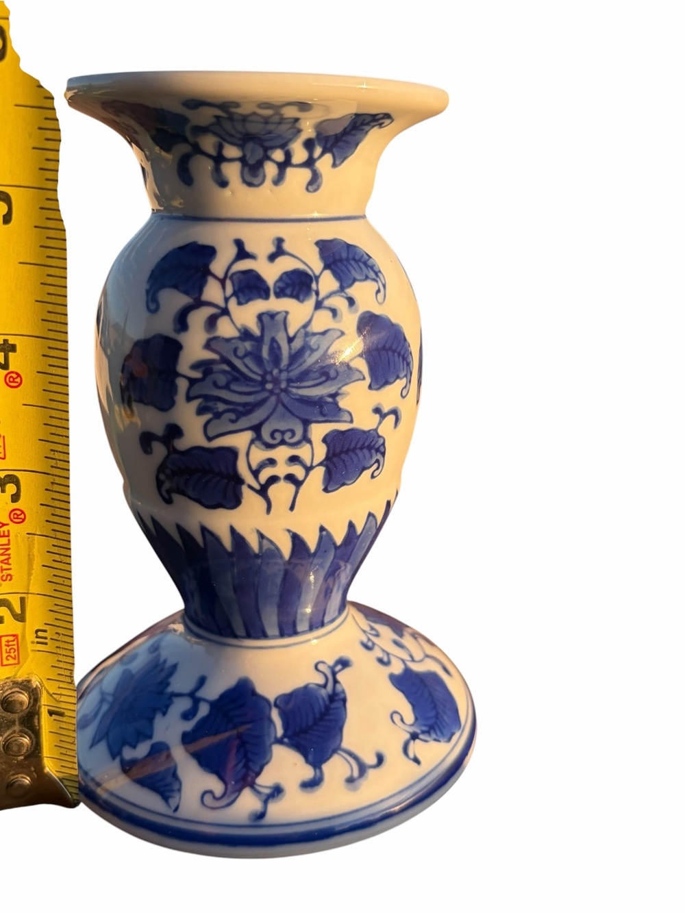 VINTAGE BLUE AND WHITE PORCELAIN PILLAR CANDLE HOLDER | CHINOISERIE FLORAL DESIG - Picture 4 of 9